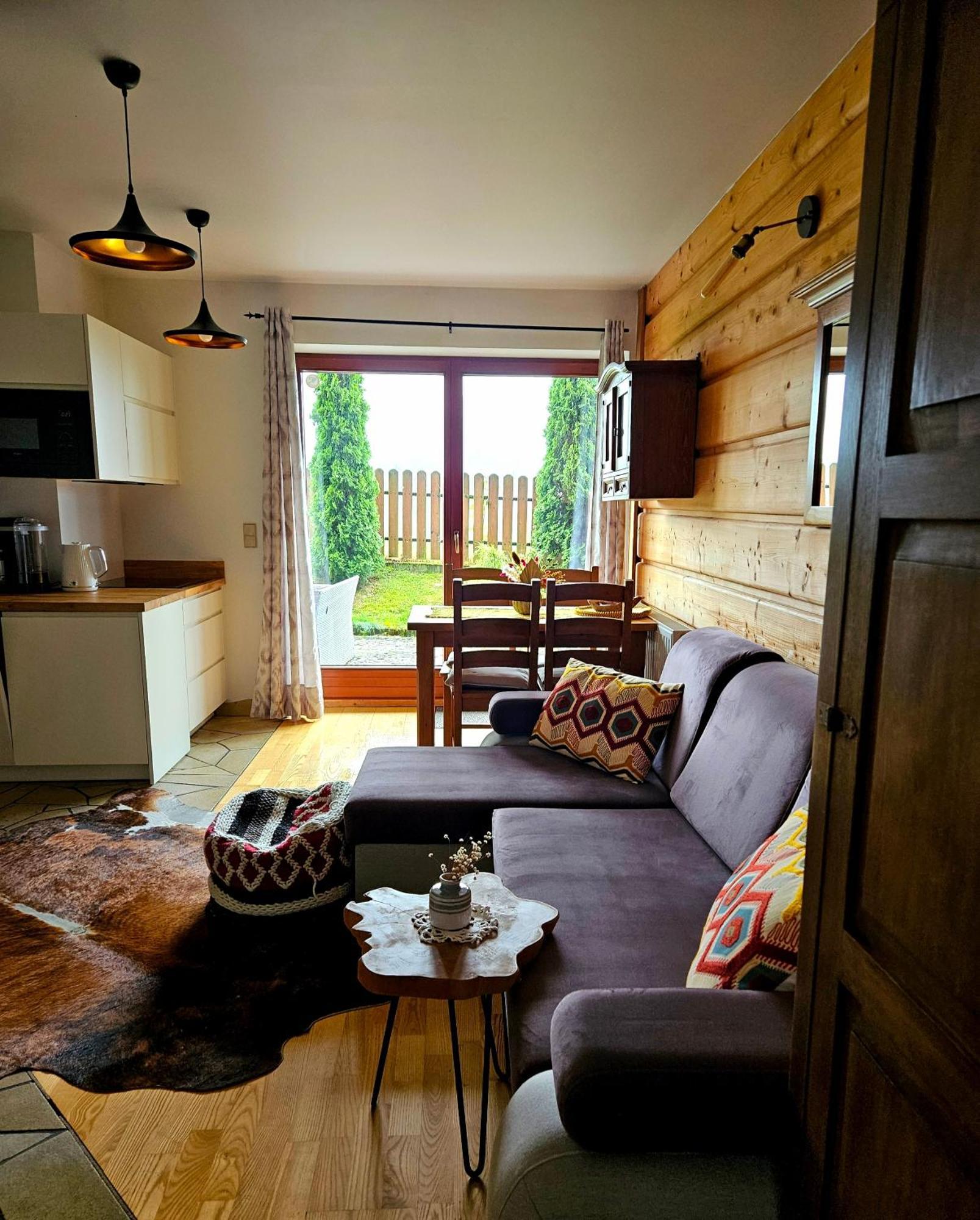 Apartament Z Widokiem Na Gory - Split Ac, Private Terrace, Private Parking กอสเชียลิสกอ ภายนอก รูปภาพ